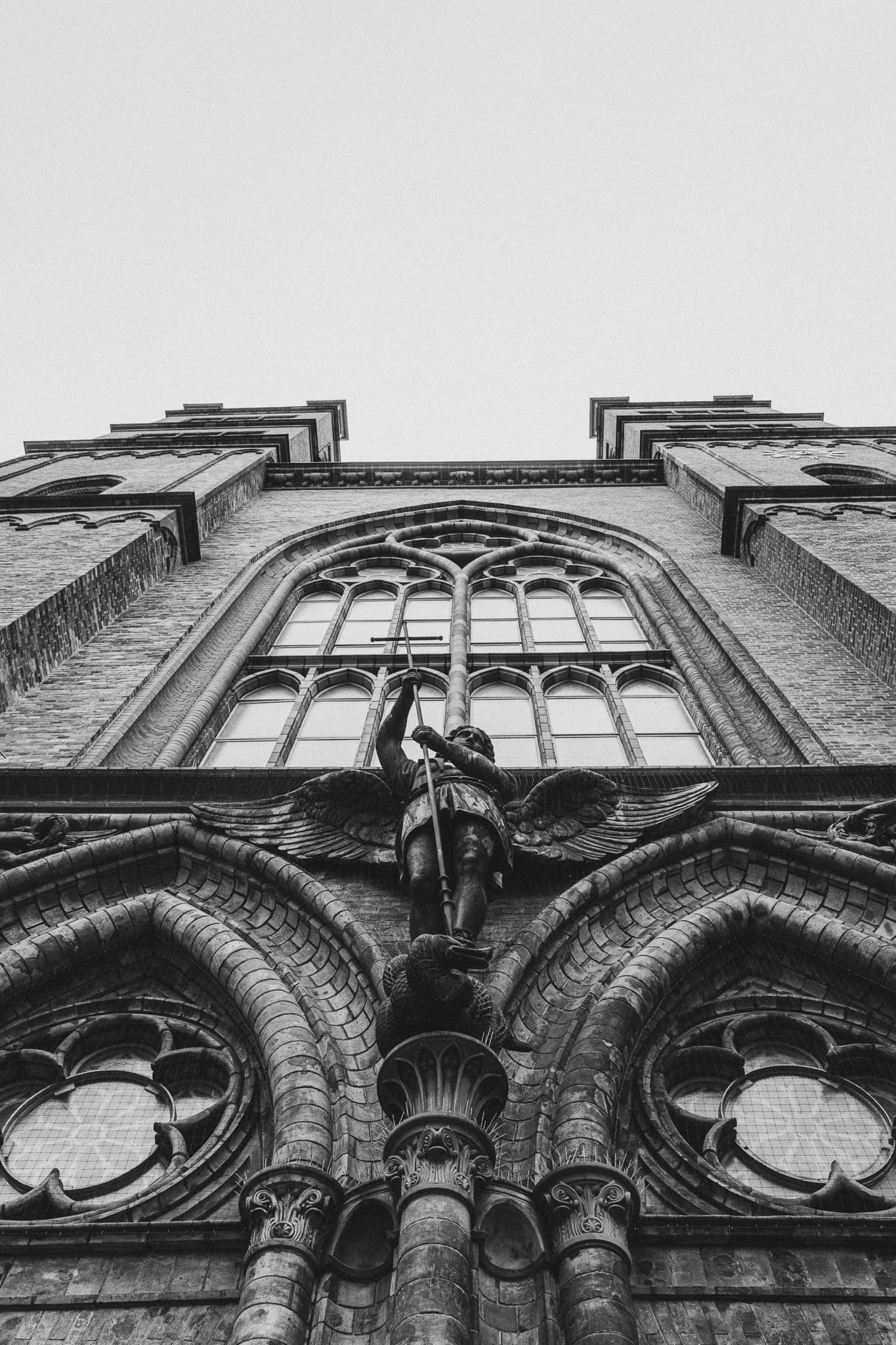 photograph in berlin, shot on NIKON F3 HP with NIKKOR 50MM F/1.4, ILFORD HP5 PLUS 400