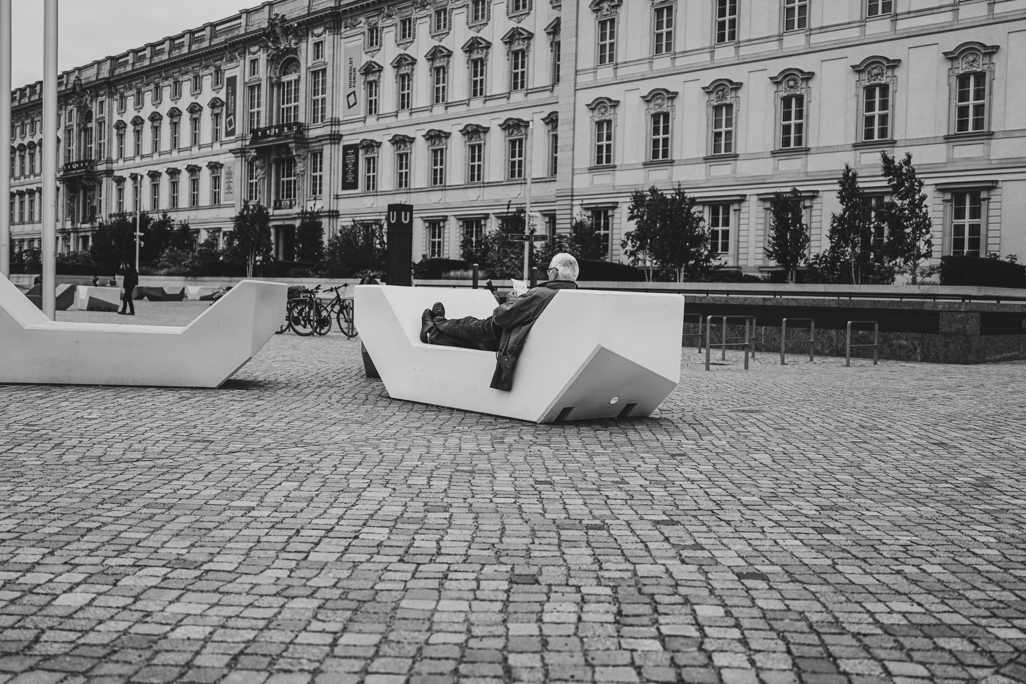 photograph in berlin, shot on NIKON F3 HP with NIKKOR 50MM F/1.4, ILFORD HP5 PLUS 400