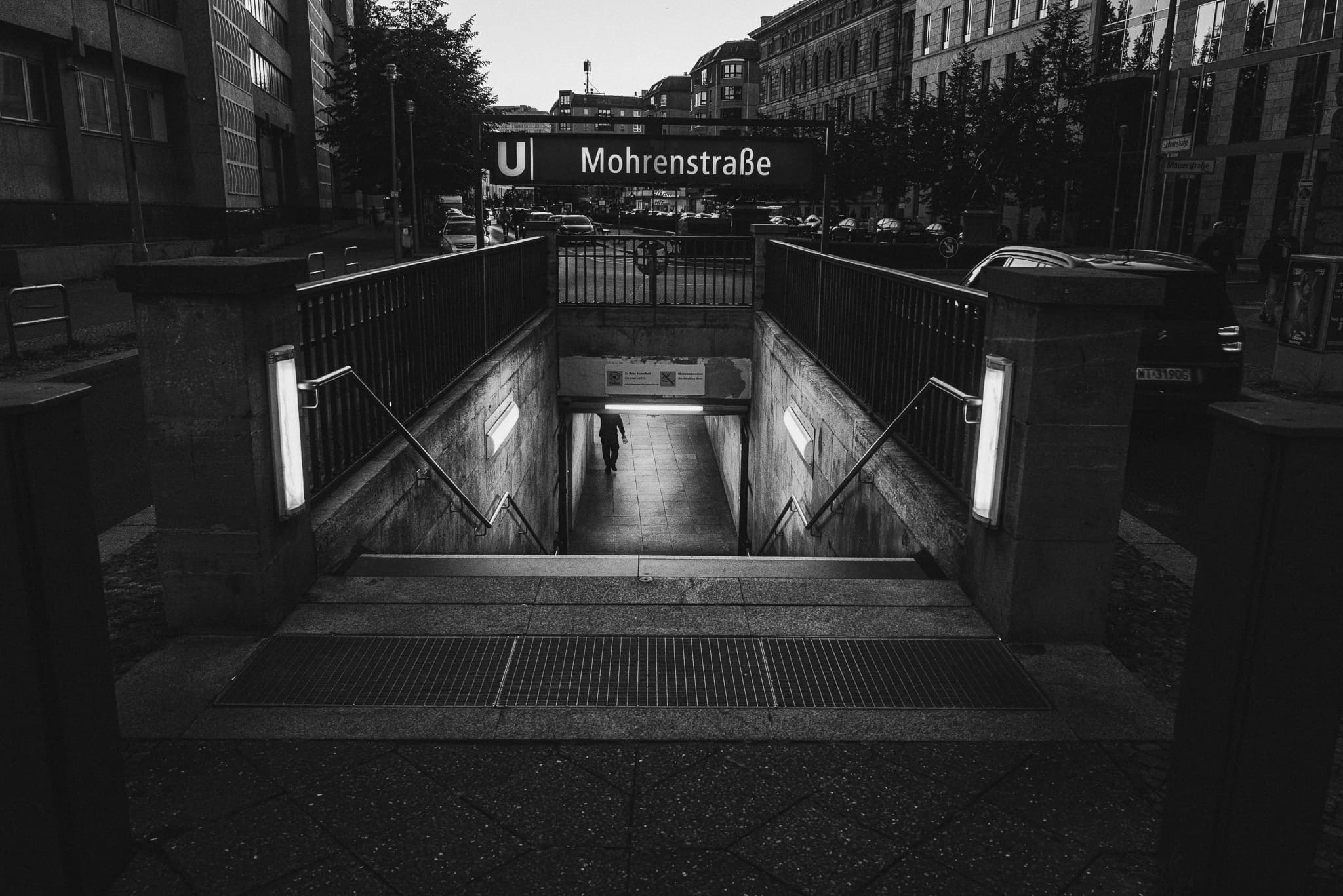 photograph in berlin, shot on NIKON F3 HP with NIKKOR 50MM F/1.4, ILFORD HP5 PLUS 400