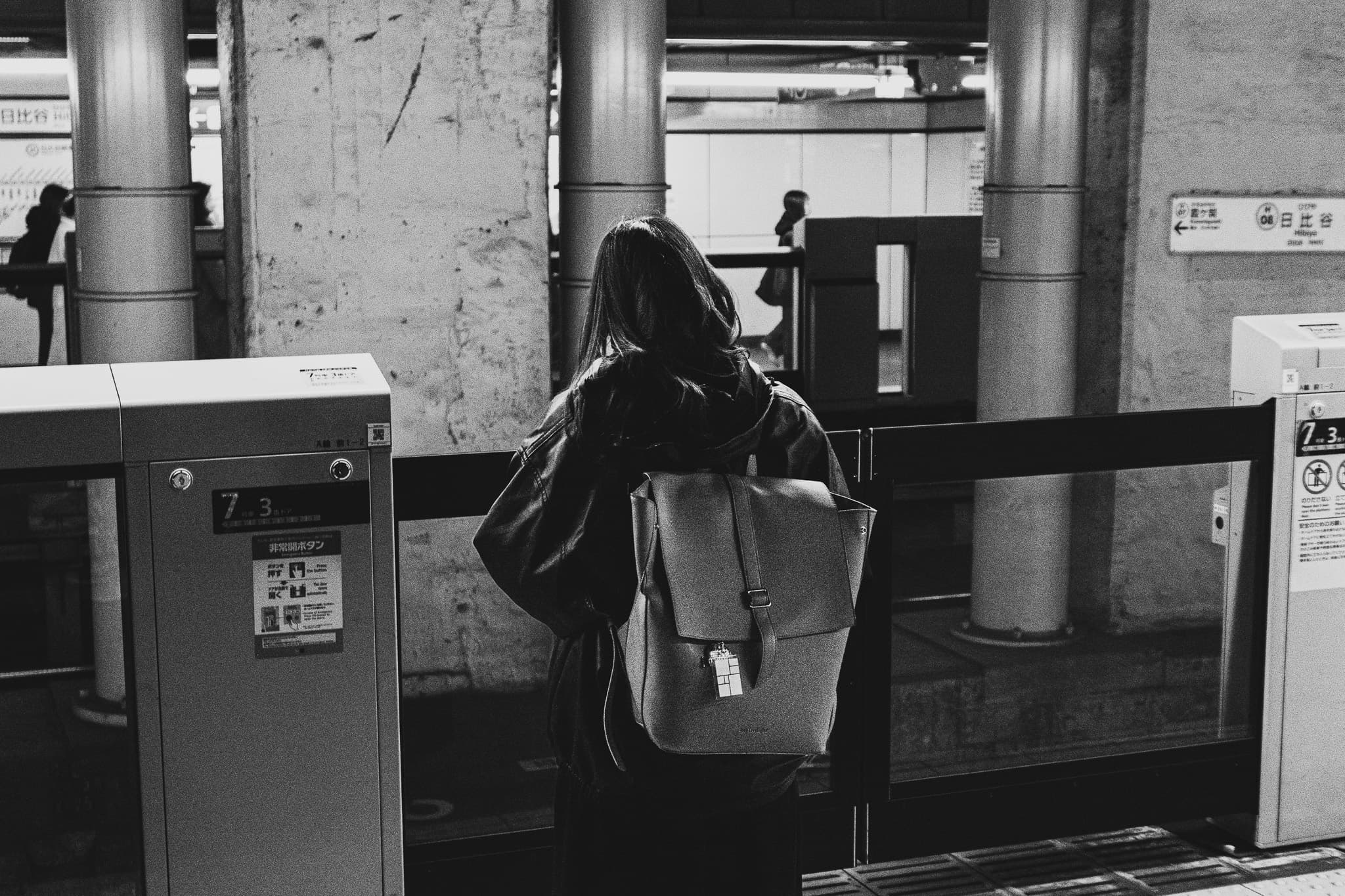 photograph in tokyo & kyoto, shot on NIKON F3 HP with NIKKOR 50MM F/1.4, ILFORD HP5 PLUS 400