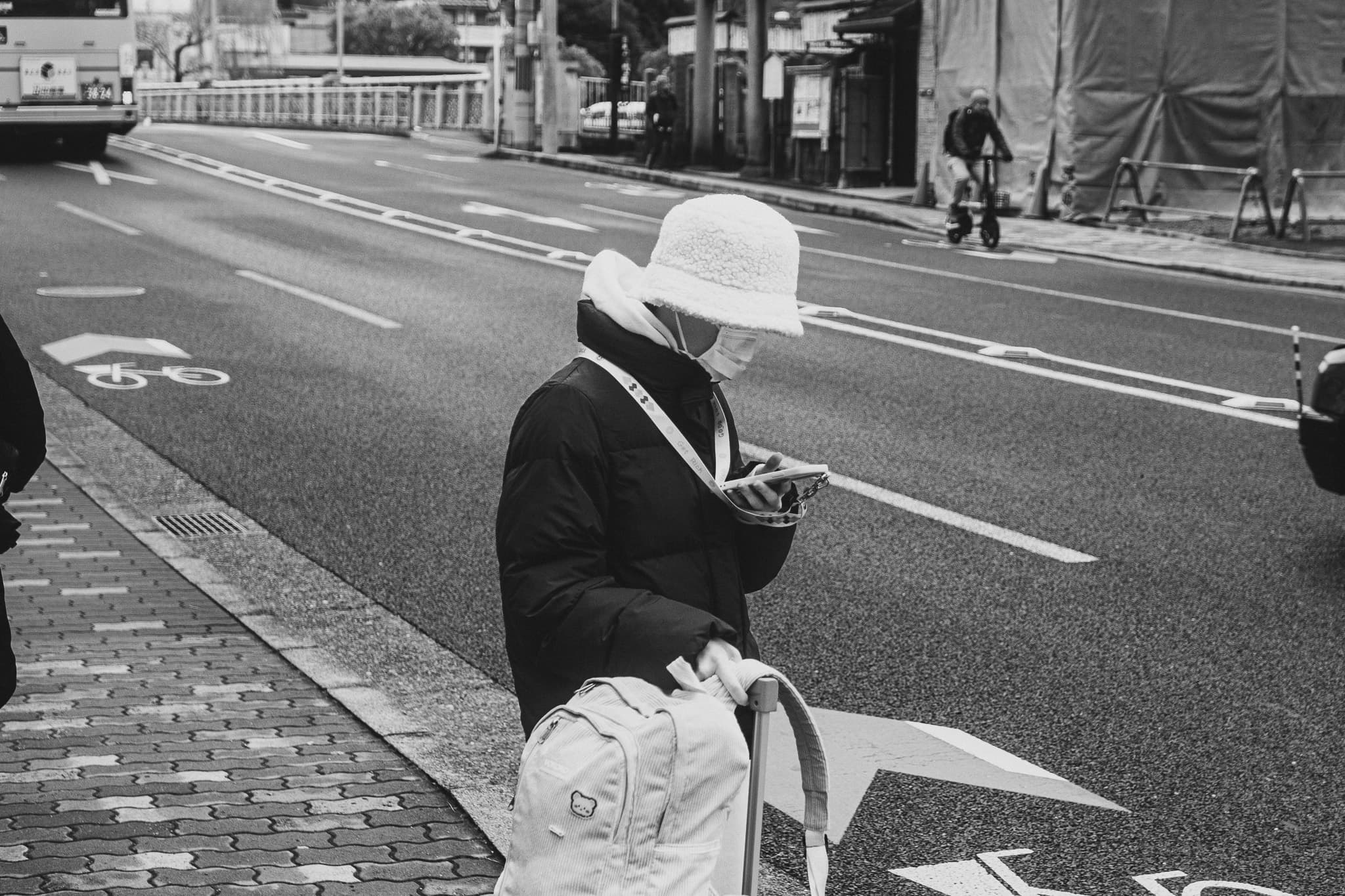 photograph in tokyo & kyoto, shot on NIKON F3 HP with NIKKOR 50MM F/1.4, ILFORD HP5 PLUS 400